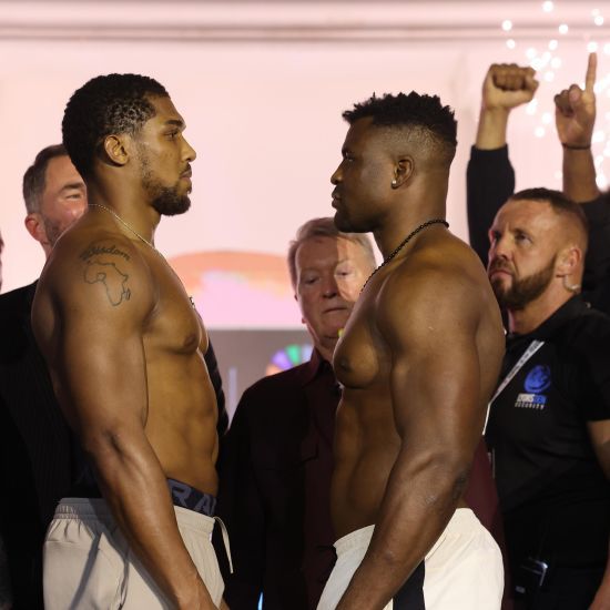Джошуа – Нганну: де дивитися і ставки букмекерів на бій жертви Усика проти ексчемпіона UFC